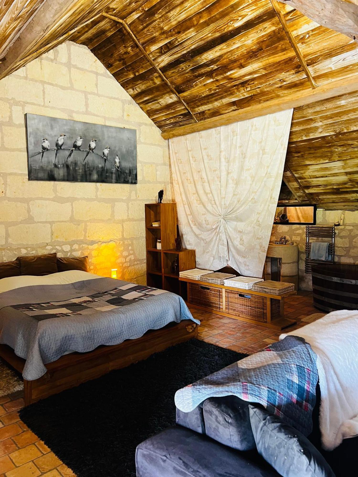 Chateau De La Thibaudiere - Chambre Du Tonneau Allonnes  Екстер'єр фото