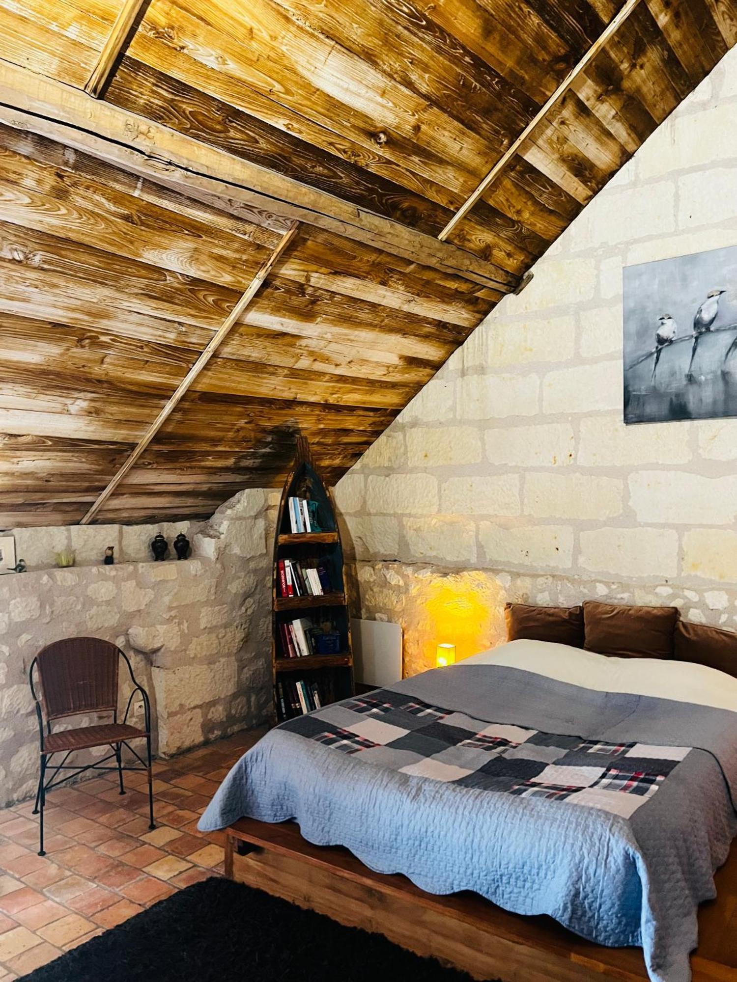 Chateau De La Thibaudiere - Chambre Du Tonneau Allonnes  Екстер'єр фото