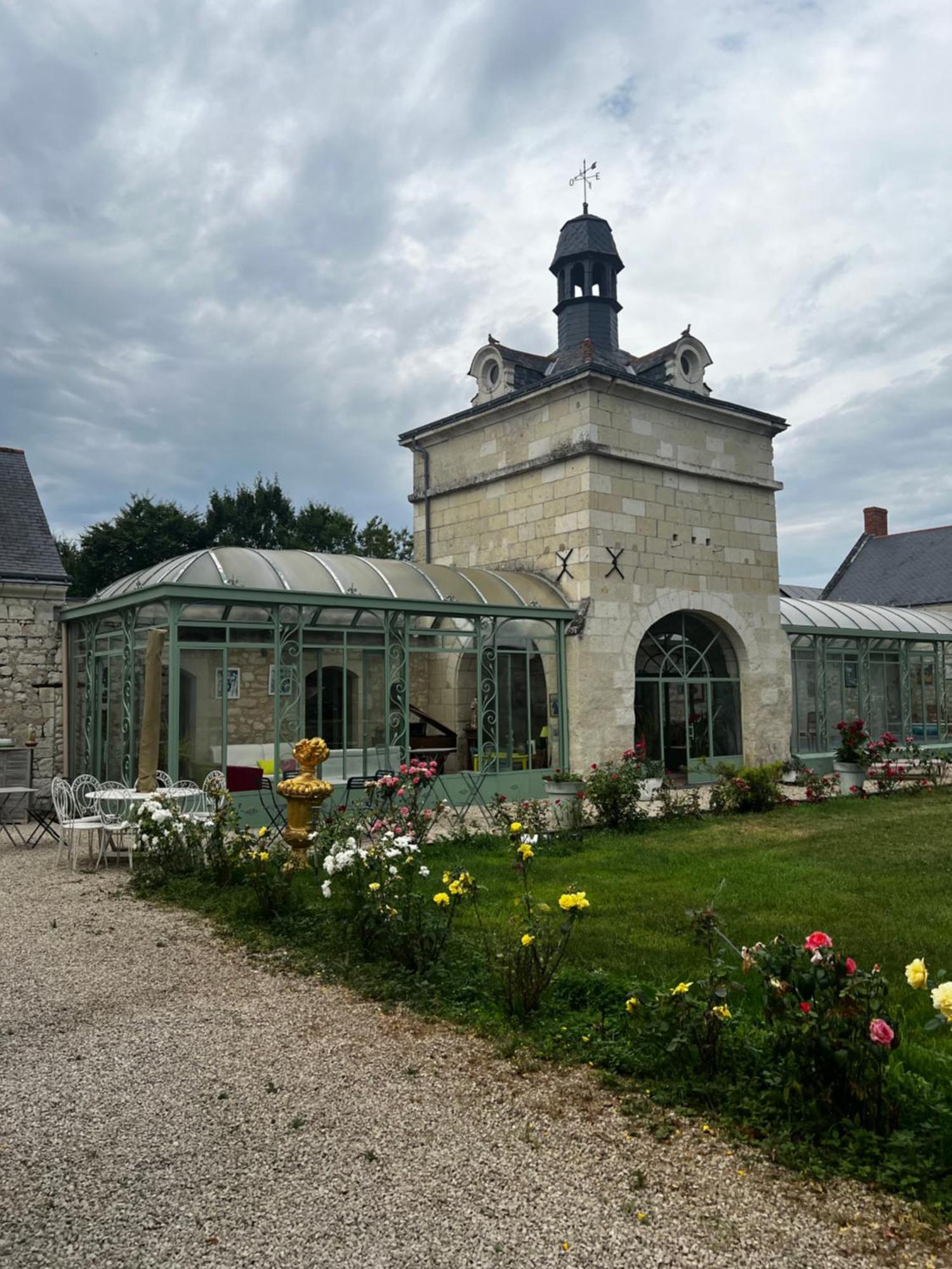 Chateau De La Thibaudiere - Chambre Du Tonneau Allonnes  Екстер'єр фото