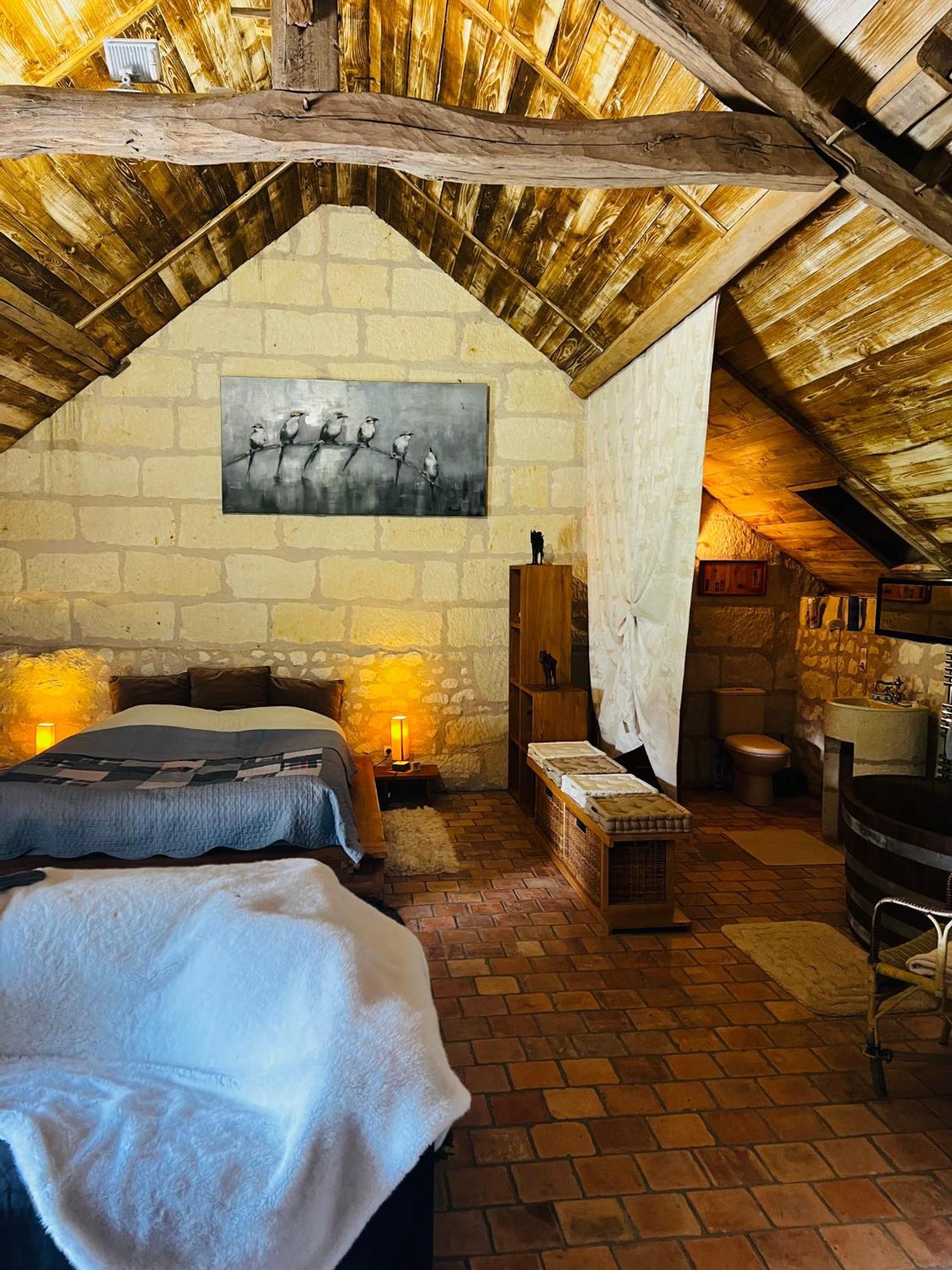 Chateau De La Thibaudiere - Chambre Du Tonneau Allonnes  Екстер'єр фото
