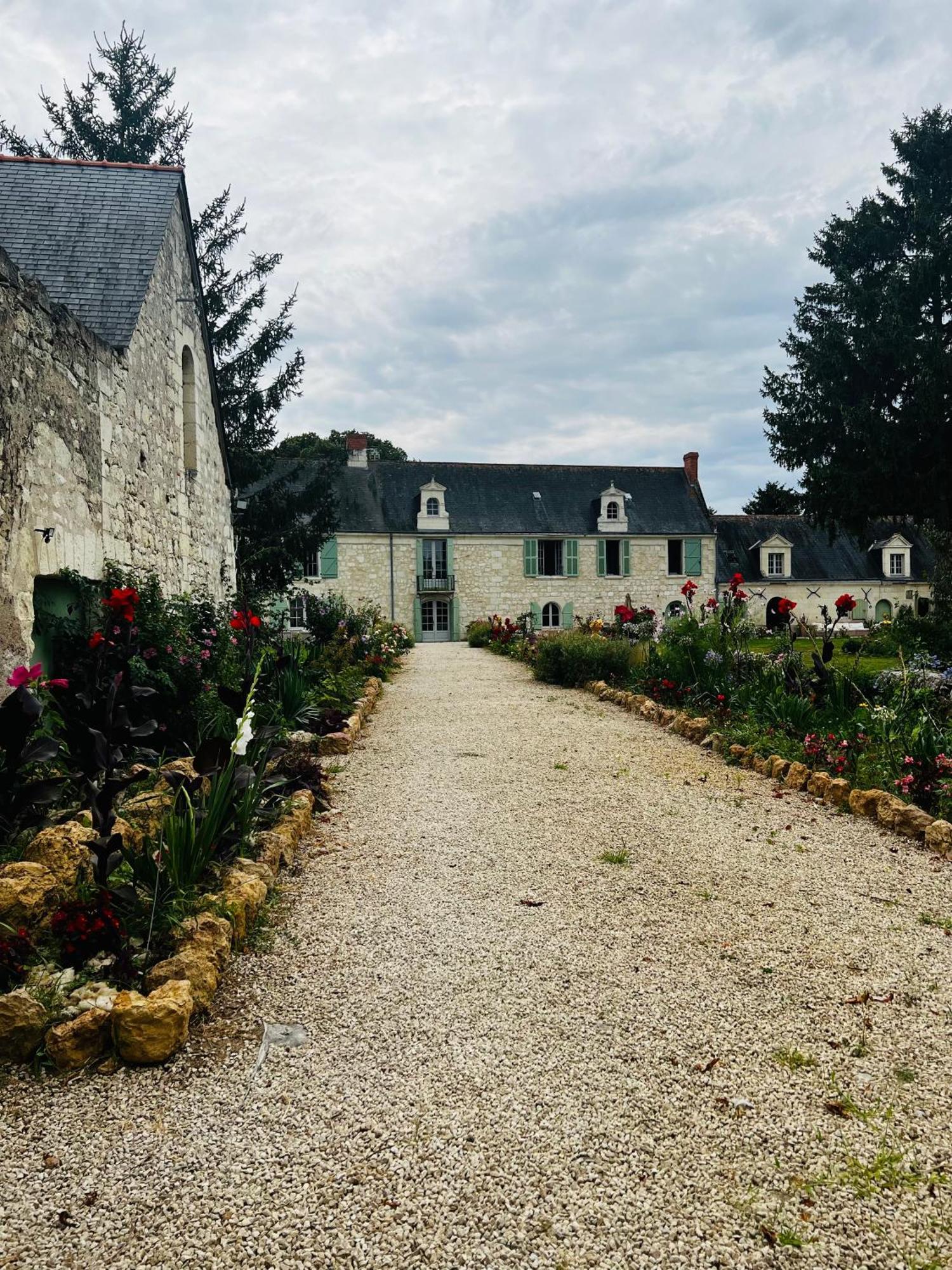Chateau De La Thibaudiere - Chambre Du Tonneau Allonnes  Екстер'єр фото